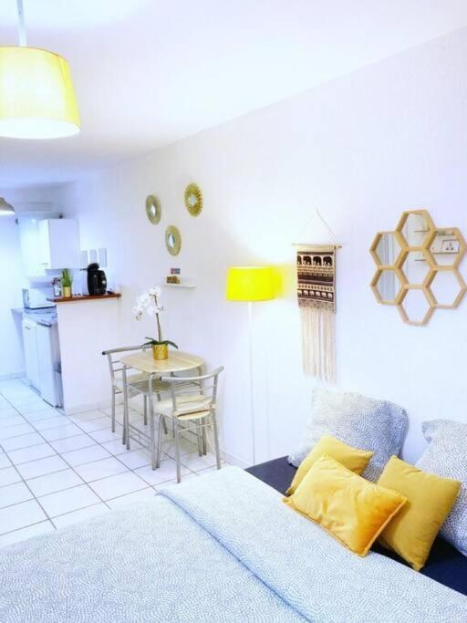 Studio A 5 Mn A Pied De La Gare Saint-Roch Монпелие Екстериор снимка